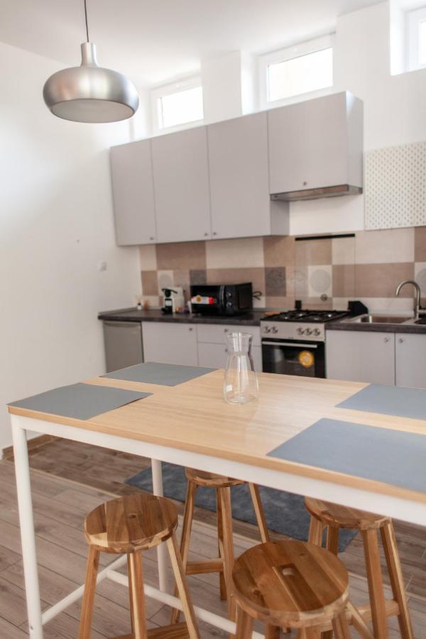 Modern Studio In The Heart Of 이아시 외부 사진