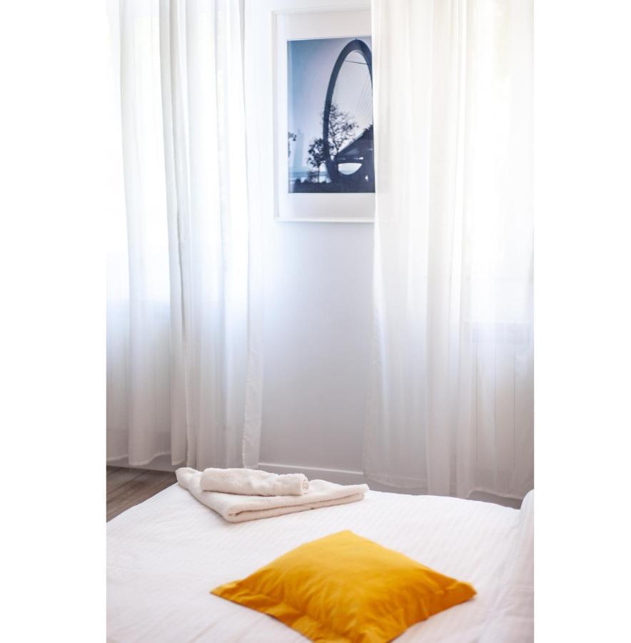 Modern Studio In The Heart Of 이아시 외부 사진