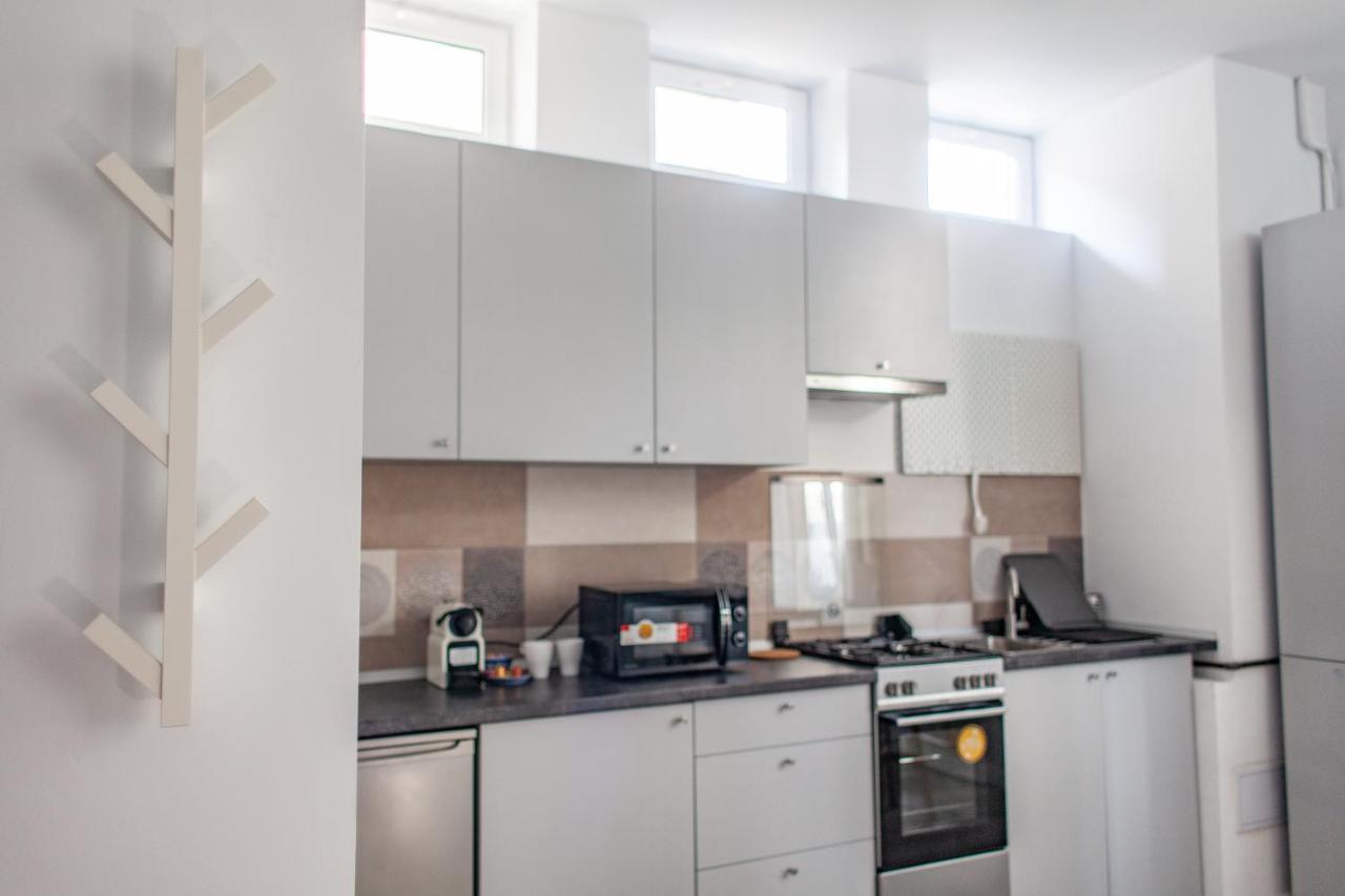 Modern Studio In The Heart Of 이아시 외부 사진